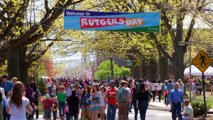 Rutgers Day crowd